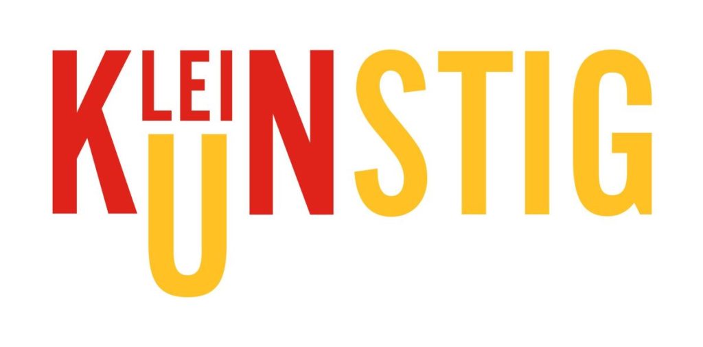 Kleinkunstig logo voor kinderboekenweek 2023 en cultureel zelfportret ckv programma's