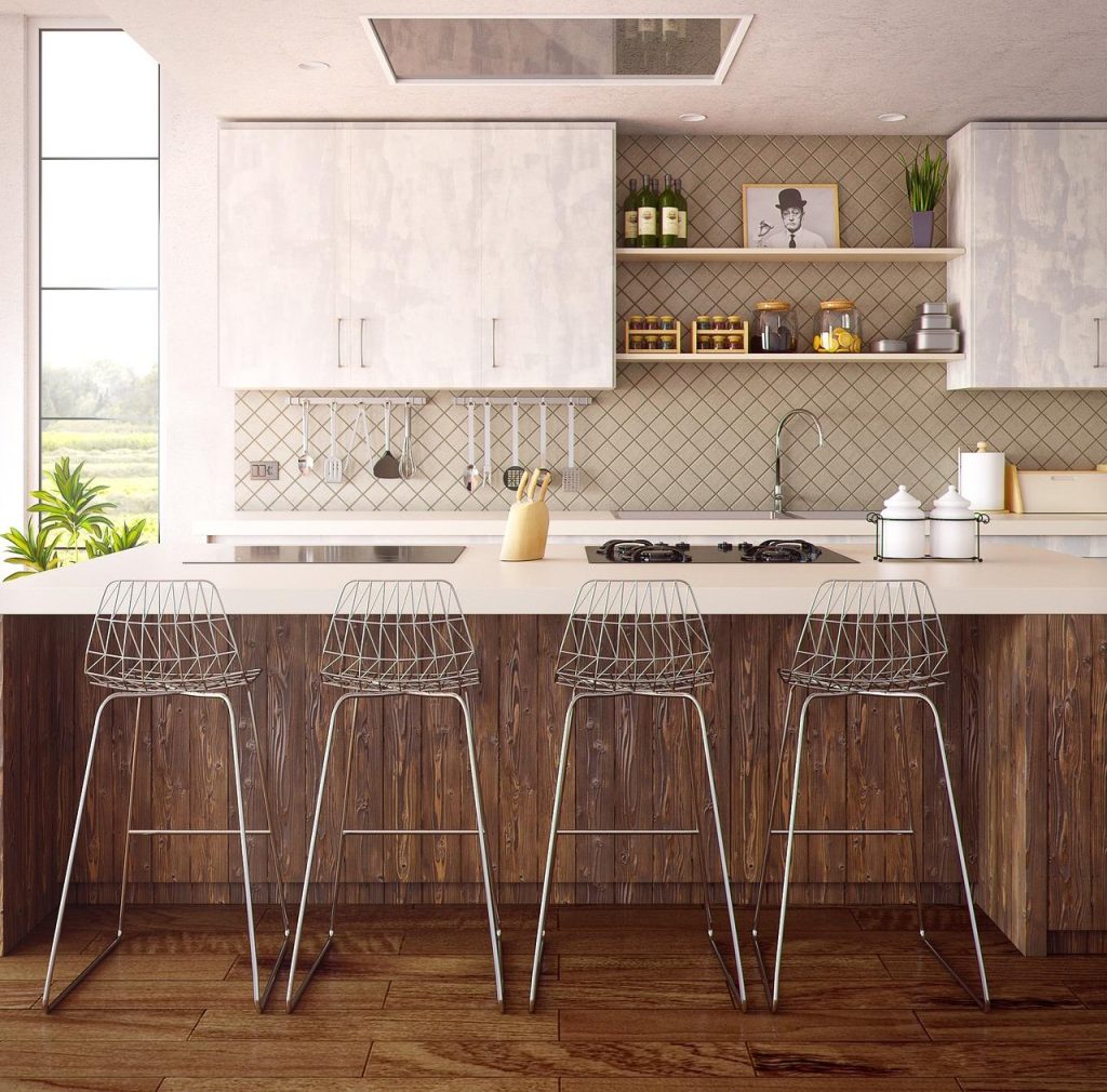 Compact koelkast tafelmodel in moderne stijl, ideaal voor kleine keukens en appartementen met slimme ruimtebesparing.