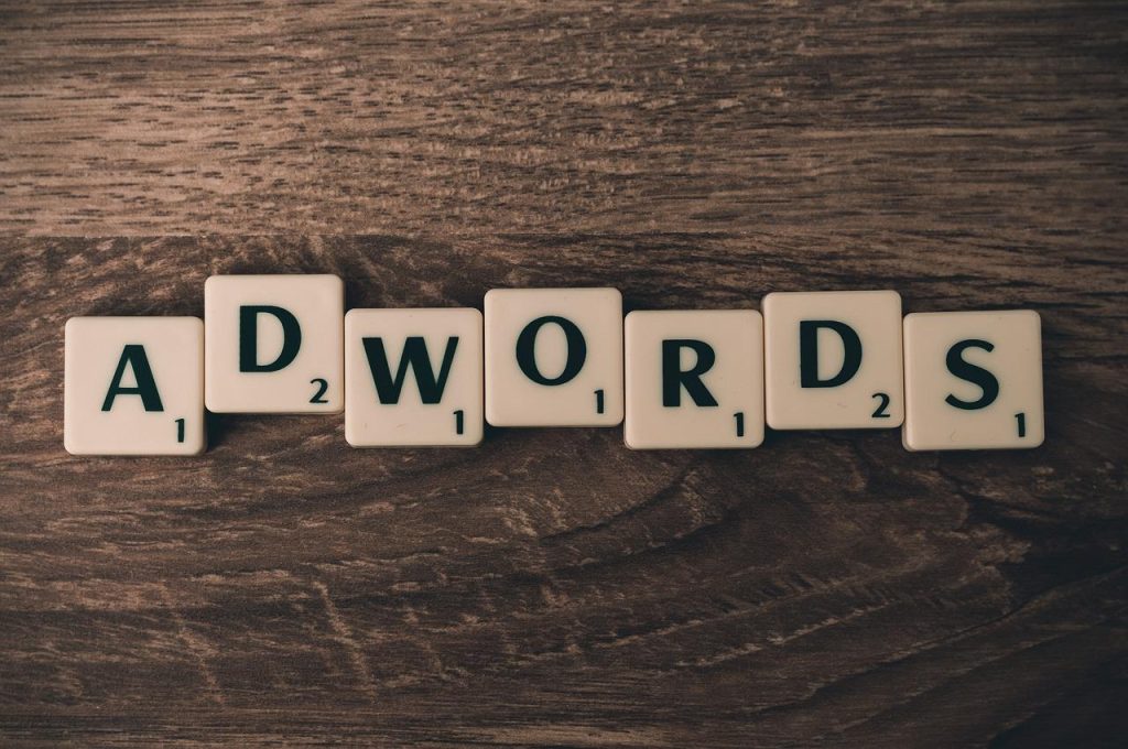 Marketingbureau Friesland: professionele team aan het werk aan creatieve marketingstrategieën voor bedrijven in de regio