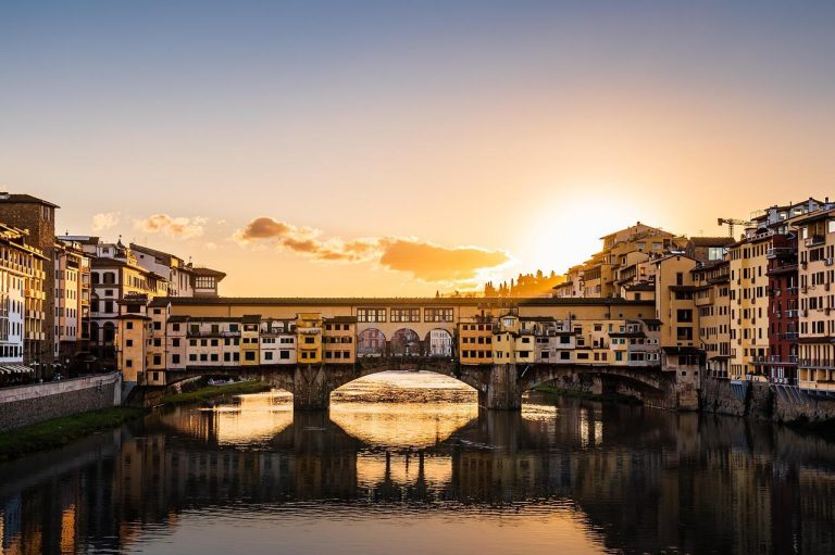 Home Italiaanse wijnjuwelen Barolo en Negroamaro: twee iconische wijnen uit Piemonte en Puglia met unieke smaken en karakters